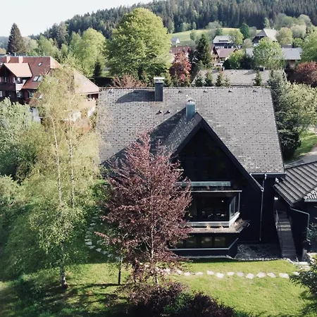 Le Noir - Black Forest Chalet Hinterzarten