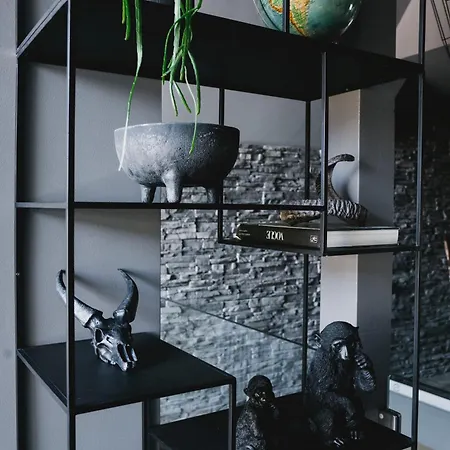 Le Noir - Black Forest Chalet *